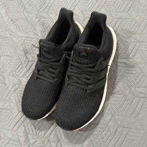 Adidas ultra boost 5.0DNA selling for $60
